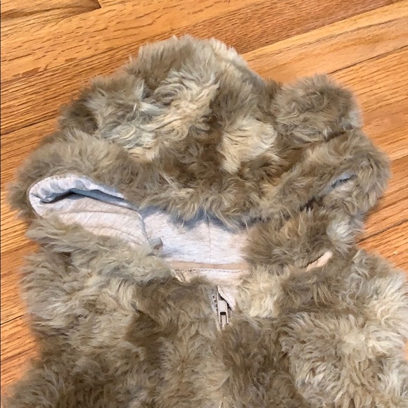 Girls vest - Picture 2 of 3